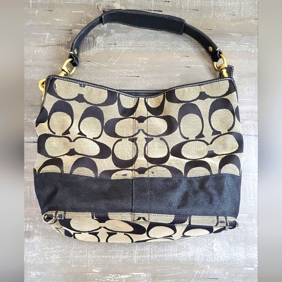 Coach Vintage Shoulder Bag K0671-10627 - Picture 1 of 16
